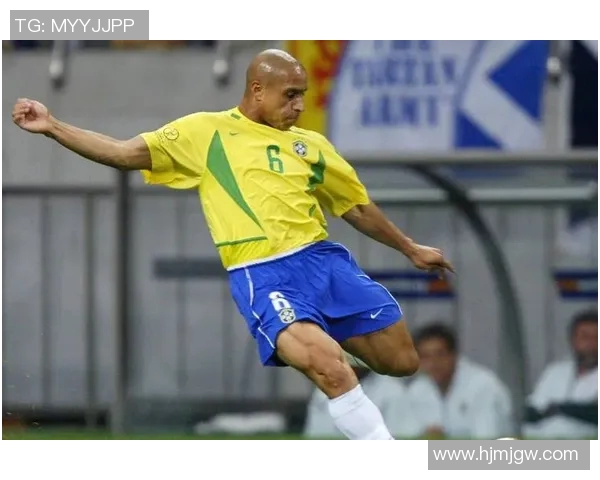 聚焦足坛巨星手指瞬间展现力量与荣耀的独特艺术瞬间